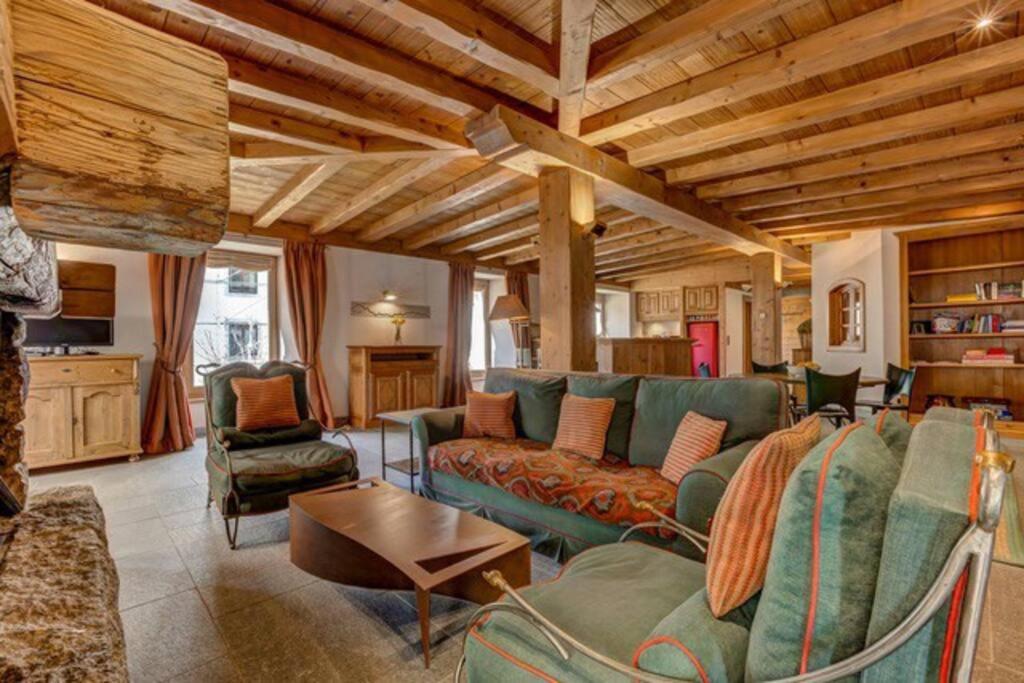 Spacious 3-Bed In The Heart Of Chamonix Mont Blanc Exterior foto