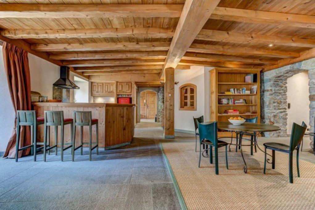 Spacious 3-Bed In The Heart Of Chamonix Mont Blanc Exterior foto